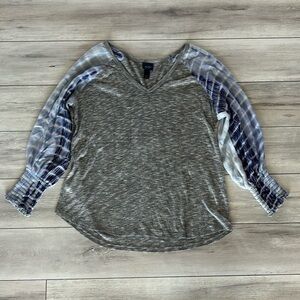 Daytrip size medium oversized tee with tie dye sleeves